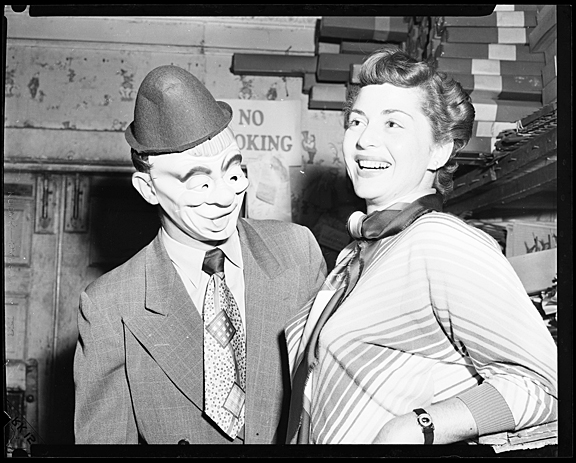 PP79-573-5 Halloween masks
