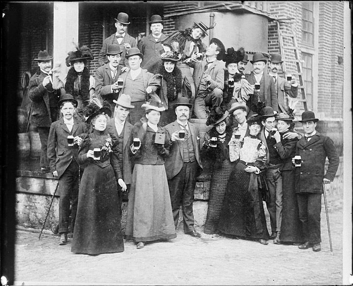 Group (with beer steins). Taken from an old photograph for use in an advertisement: September 30, 1935, circa 1900, Baltimore City Life Museum Photograph Collection, MC7171, MdHS.