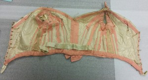 46.56.6a. salmon Faille Bodice. Detail of inner lining.
