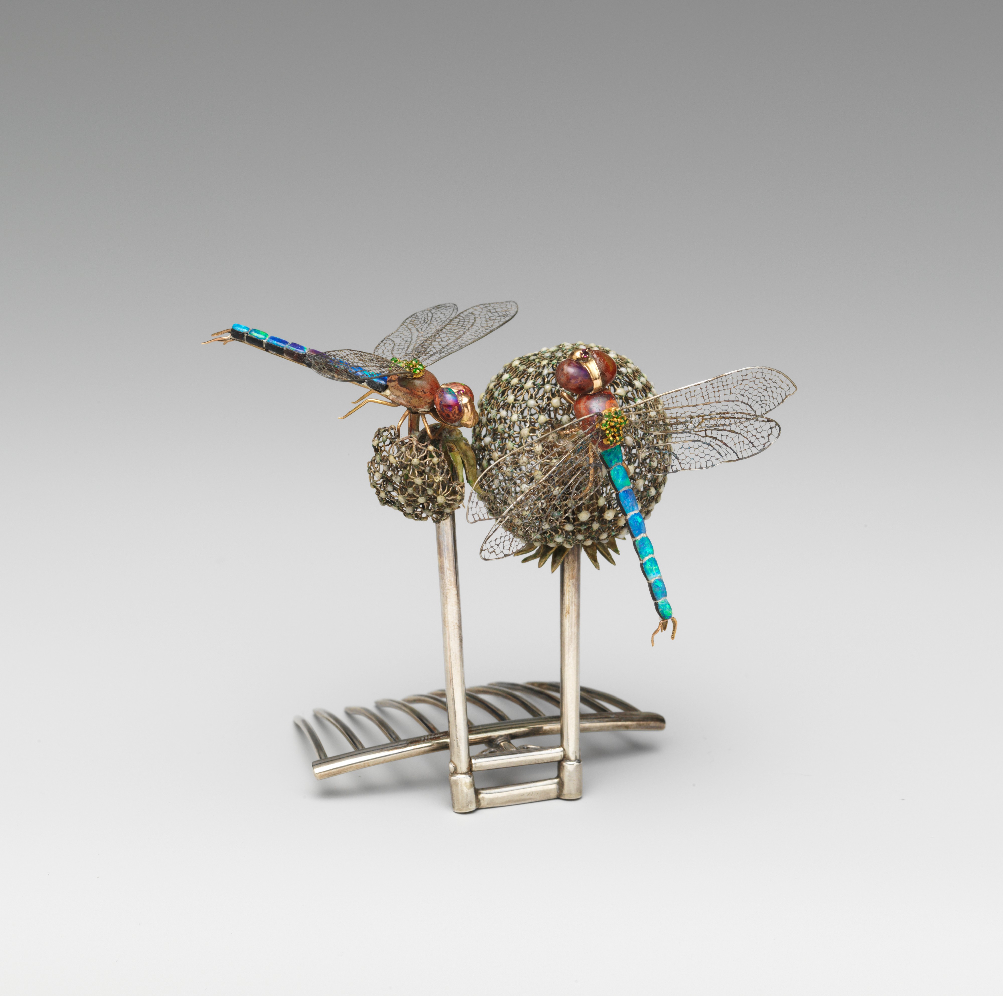 Met Dandelion hair ornament